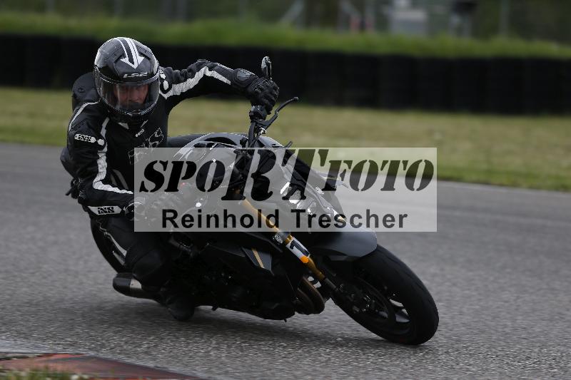 /Archiv-2025/10 23.04.2025 Cornu Master School ADR/rot-rouge/12